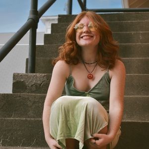 Meet your Posher, Elizabeth